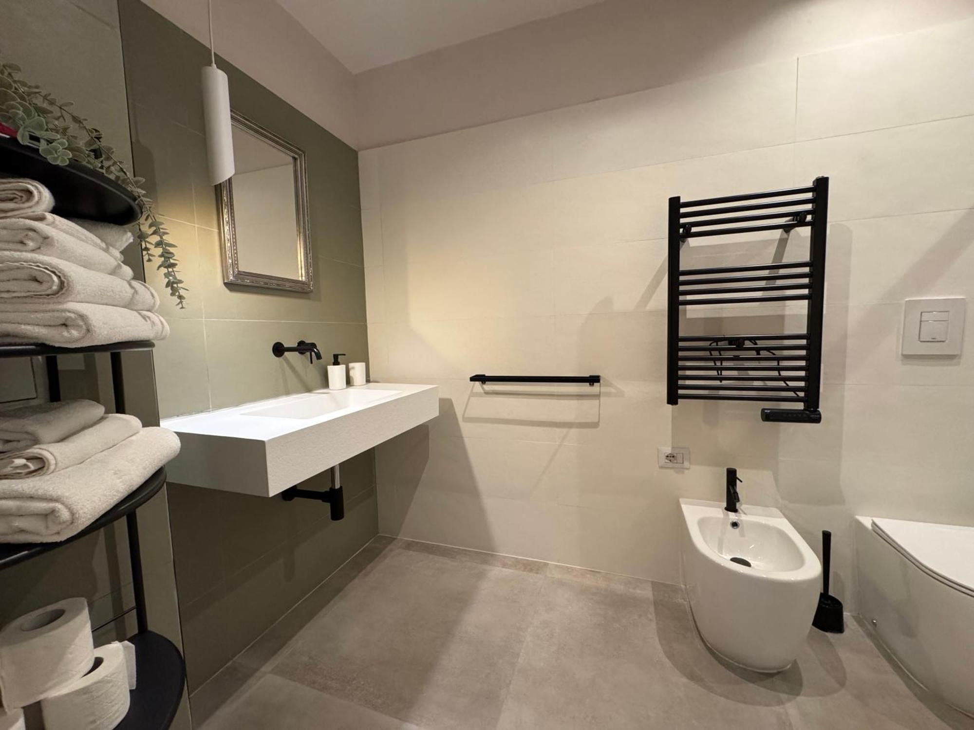 Art N Shelter Apartament Bari Luaran gambar
